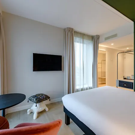 Ibis Styles Ahoy 4*