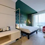 Ibis Styles Ahoy فندق 4*