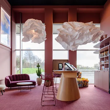 Hotel Ibis Styles Ahoy 4*