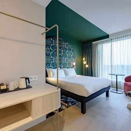 Ibis Styles Ahoy Hotel 4*