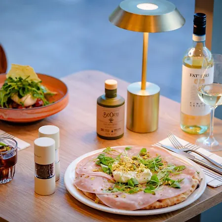 Ibis Styles Ahoy 4* רוטרדם