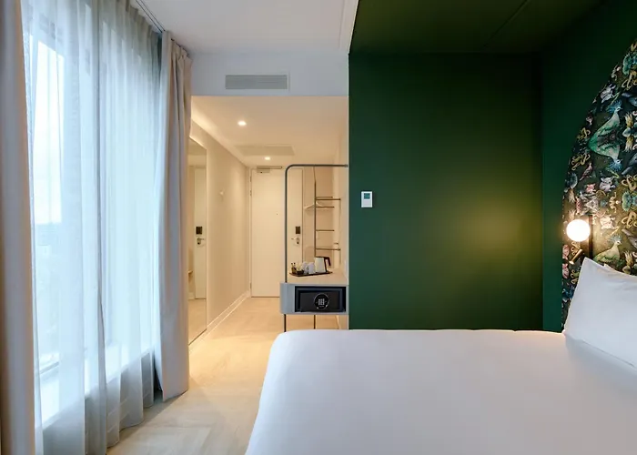 Hotell Ibis Styles Ahoy 4*