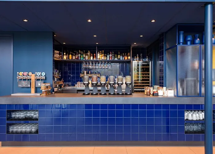 Hotel Ibis Styles Ahoy 4*